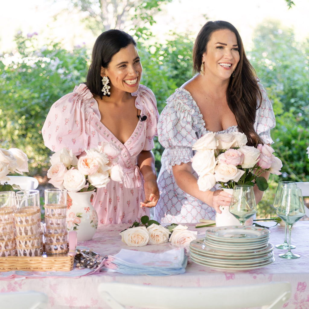 DONDOLO + GRACE ROSE FARM: Tips and Tricks to Keep your Roses Fresh and Blooming!