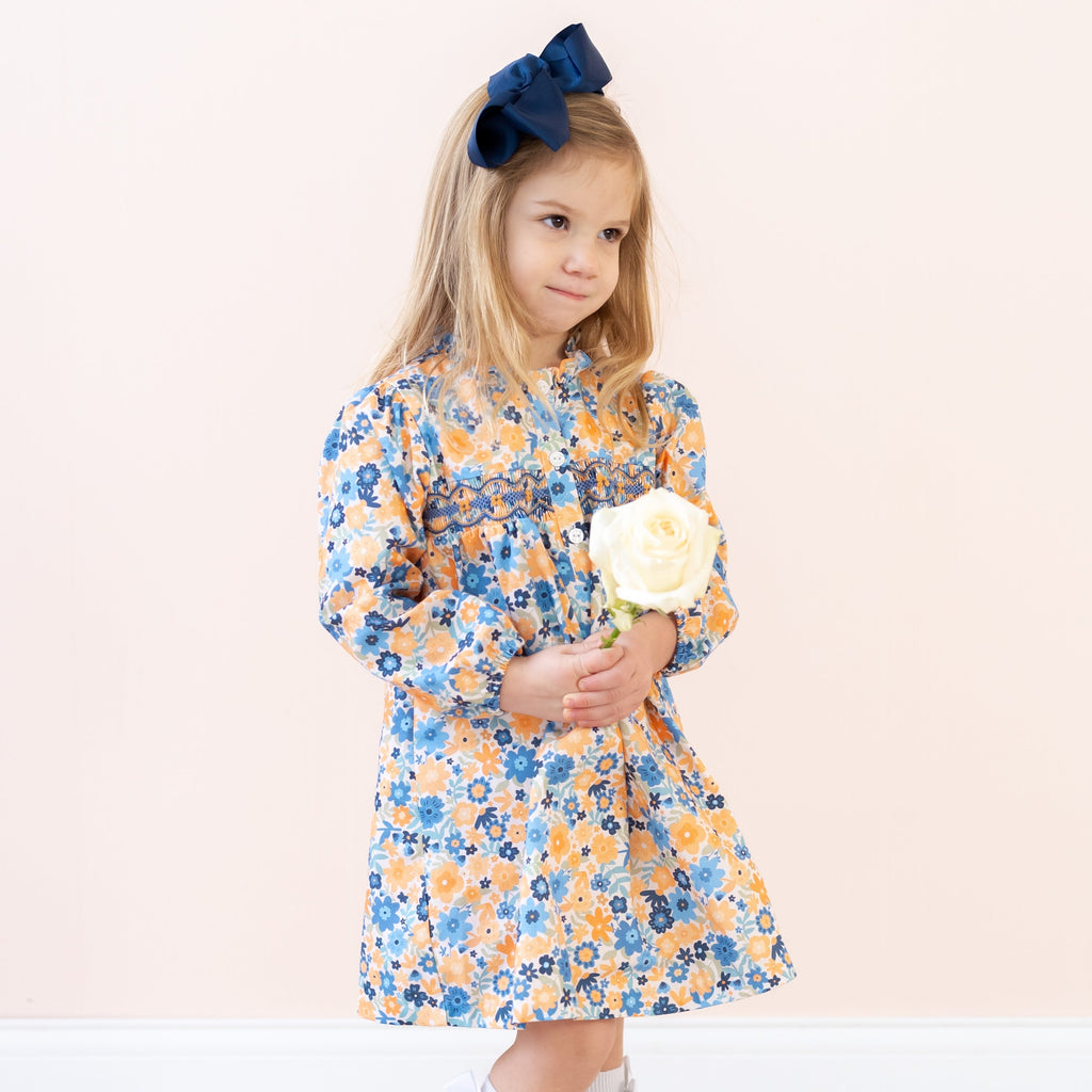 Apple Picking Day: Cute & Practical Outfits for Kids