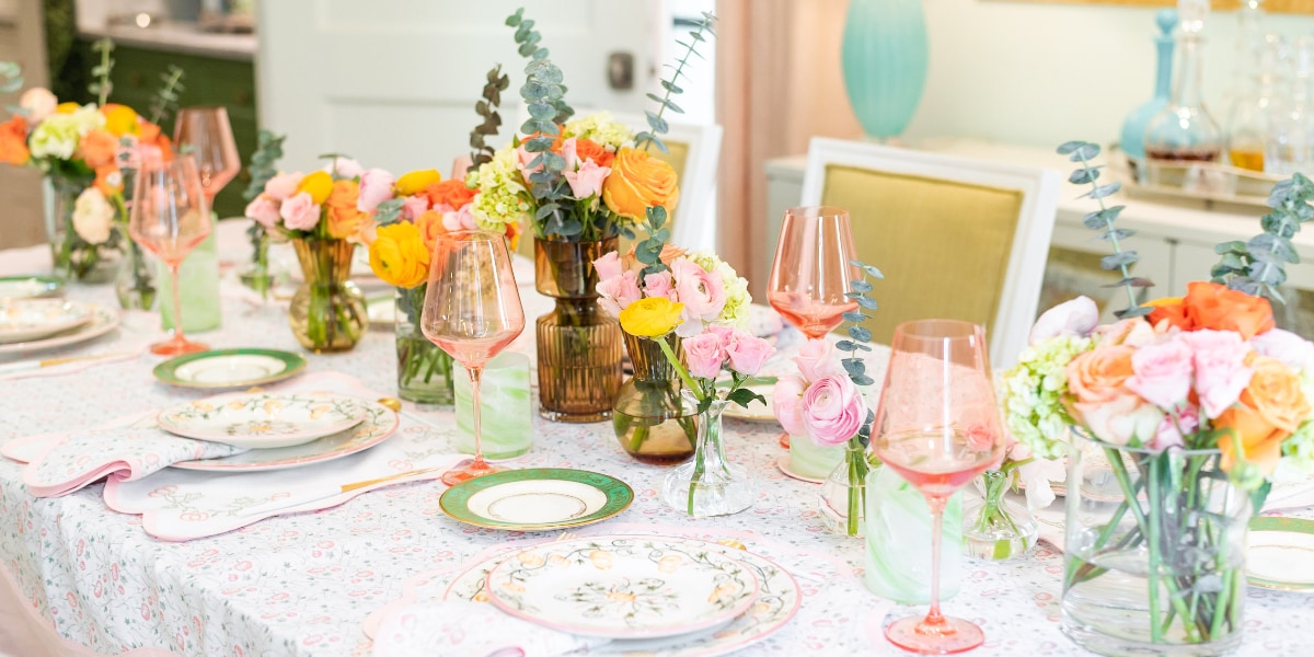 Dondolo Home Side View Table Setting